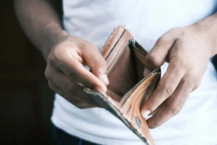 Vor dem Einkauf noch eine Bank ausrauben