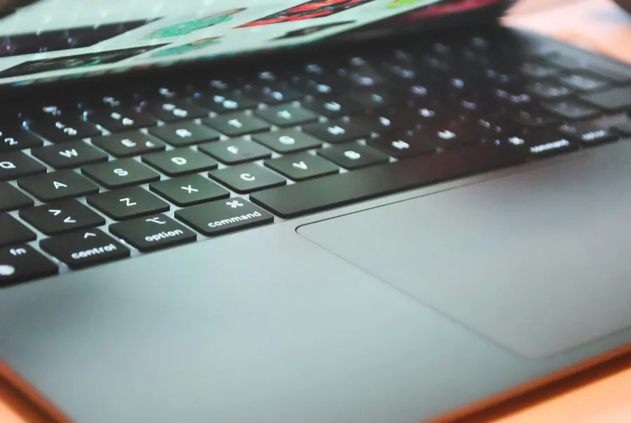 Wie reinige ich mein MacBook
